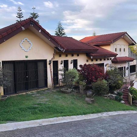 Tagaytay Bnr Guesthouse 4Br With Balcony 12-14 Guest Tagaytay City Εξωτερικό φωτογραφία