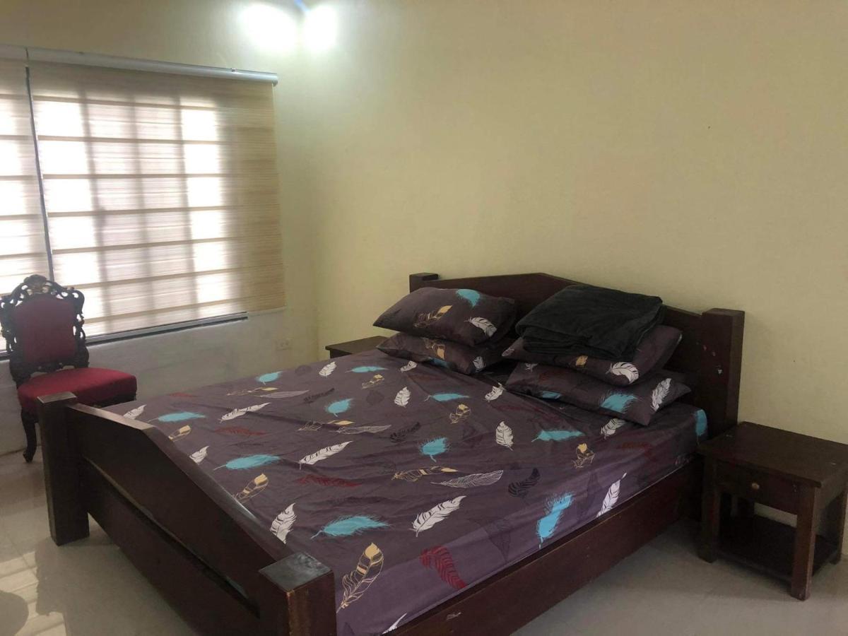 Tagaytay Bnr Guesthouse 4Br With Balcony 12-14 Guest Tagaytay City Εξωτερικό φωτογραφία