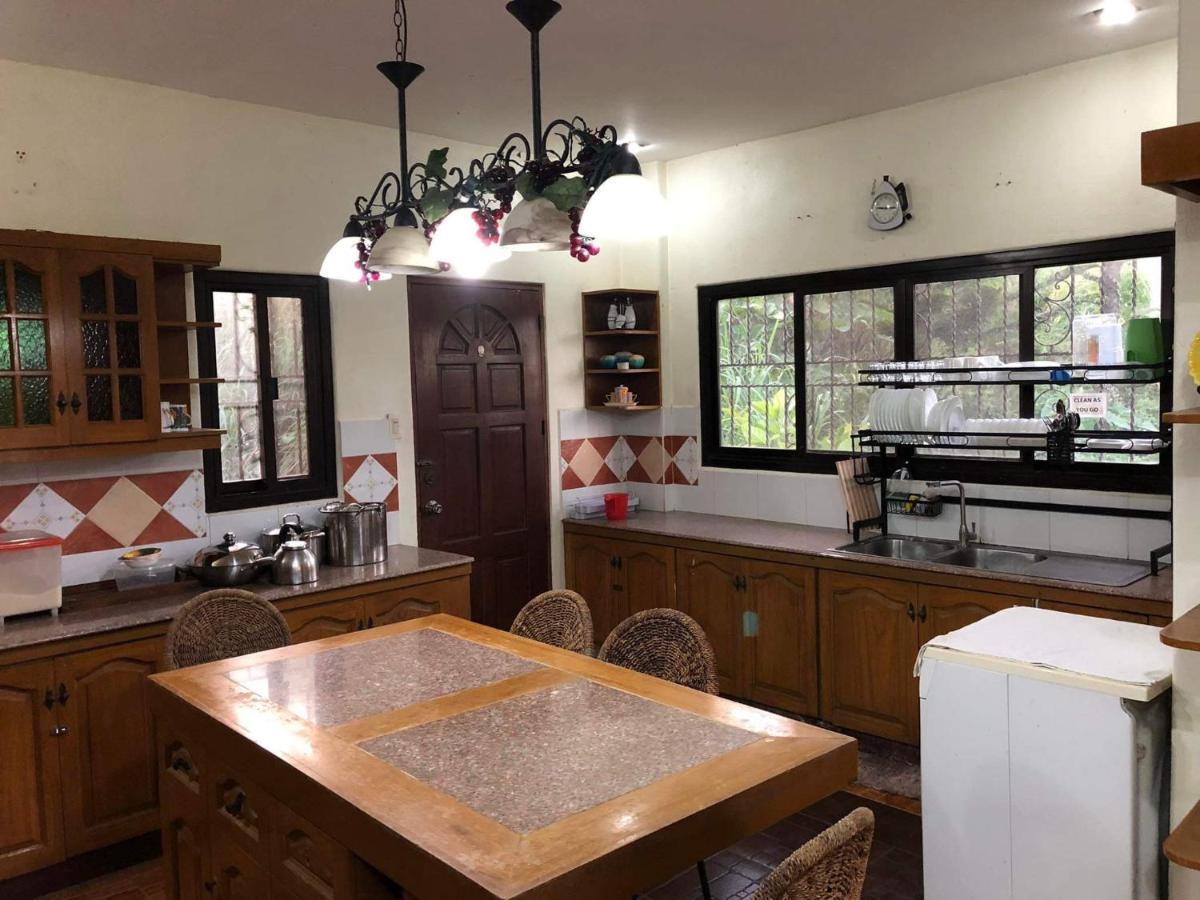 Tagaytay Bnr Guesthouse 4Br With Balcony 12-14 Guest Tagaytay City Εξωτερικό φωτογραφία